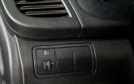 Hyundai Solaris II рестайлинг, 2015 год, 800 000 рублей, 16 фотография