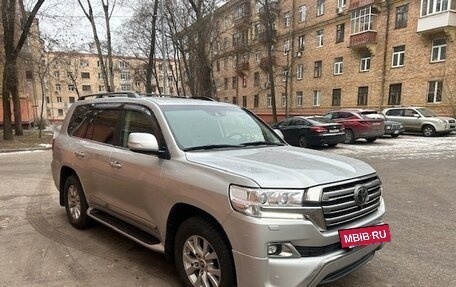 Toyota Land Cruiser 200, 2017 год, 6 500 000 рублей, 5 фотография