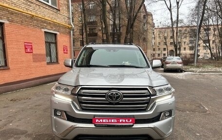 Toyota Land Cruiser 200, 2017 год, 6 500 000 рублей, 2 фотография