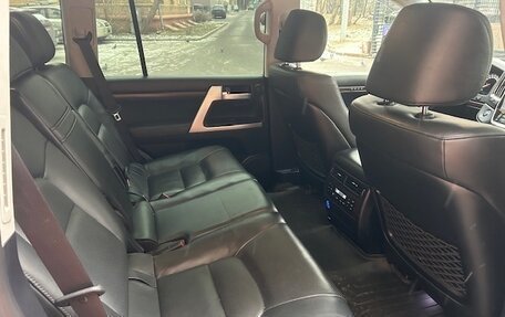 Toyota Land Cruiser 200, 2017 год, 6 500 000 рублей, 10 фотография