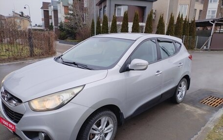 Hyundai ix35 I рестайлинг, 2012 год, 930 000 рублей, 2 фотография