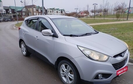 Hyundai ix35 I рестайлинг, 2012 год, 930 000 рублей, 3 фотография