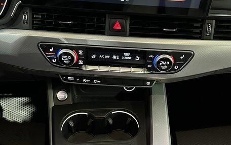 Audi A4, 2017 год, 2 100 000 рублей, 11 фотография