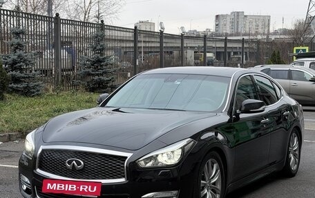 Infiniti Q70 I, 2016 год, 2 550 000 рублей, 2 фотография