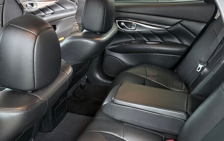 Infiniti Q70 I, 2016 год, 2 550 000 рублей, 14 фотография