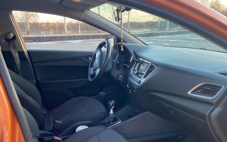 Hyundai Solaris II рестайлинг, 2018 год, 980 000 рублей, 6 фотография