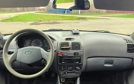 Hyundai Accent II, 2011 год, 650 000 рублей, 9 фотография