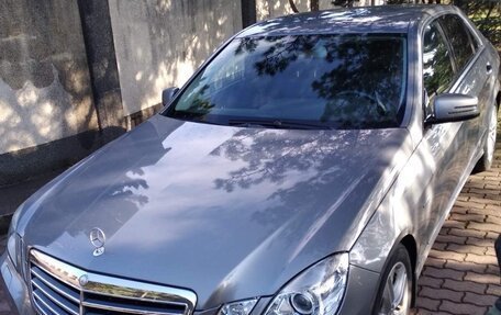 Mercedes-Benz E-Класс, 2011 год, 2 000 000 рублей, 1 фотография