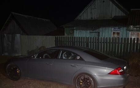 Mercedes-Benz CLS, 2004 год, 910 000 рублей, 10 фотография