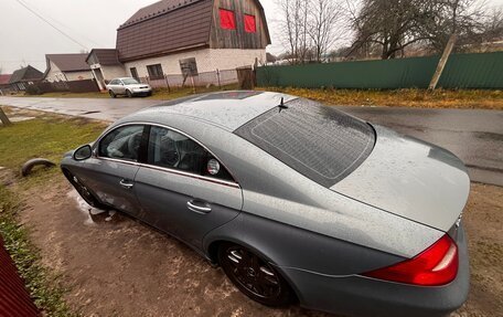 Mercedes-Benz CLS, 2004 год, 910 000 рублей, 4 фотография