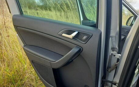 Skoda Yeti I рестайлинг, 2014 год, 1 210 000 рублей, 18 фотография