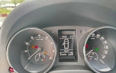 Skoda Yeti I рестайлинг, 2014 год, 1 210 000 рублей, 19 фотография