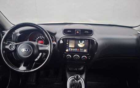 KIA Soul II рестайлинг, 2015 год, 1 244 000 рублей, 9 фотография