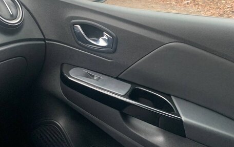 Renault Kaptur I рестайлинг, 2018 год, 1 300 000 рублей, 5 фотография