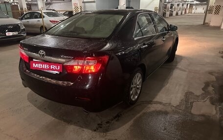 Toyota Camry, 2012 год, 1 800 000 рублей, 2 фотография