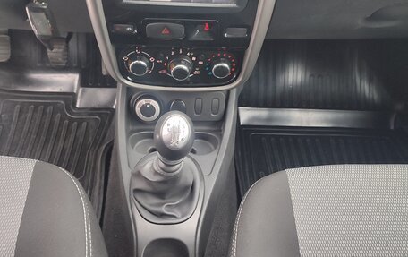 Renault Duster I рестайлинг, 2015 год, 958 000 рублей, 12 фотография