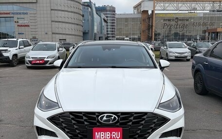 Hyundai Sonata VIII, 2020 год, 2 400 000 рублей, 1 фотография