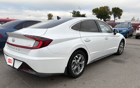 Hyundai Sonata VIII, 2020 год, 2 400 000 рублей, 5 фотография