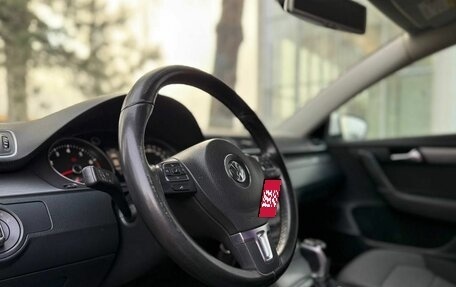 Volkswagen Passat B7, 2012 год, 1 140 000 рублей, 10 фотография
