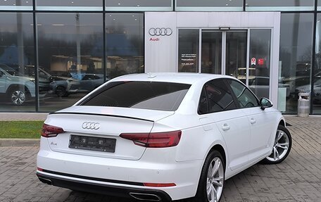 Audi A4, 2019 год, 2 490 000 рублей, 5 фотография