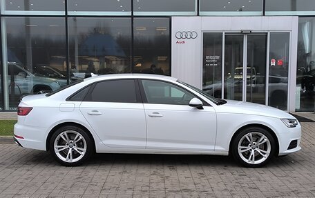 Audi A4, 2019 год, 2 490 000 рублей, 4 фотография