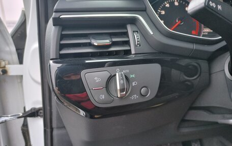 Audi A4, 2019 год, 2 490 000 рублей, 36 фотография