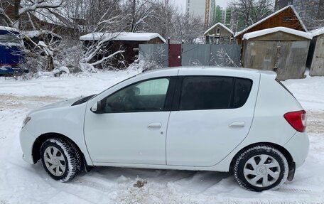 Renault Sandero II рестайлинг, 2014 год, 320 000 рублей, 2 фотография