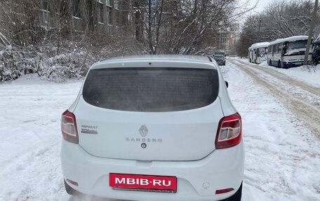 Renault Sandero II рестайлинг, 2014 год, 320 000 рублей, 4 фотография