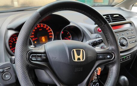 Honda Jazz II рестайлинг, 2012 год, 850 000 рублей, 13 фотография