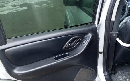 Ford Maverick, 2006 год, 800 000 рублей, 9 фотография