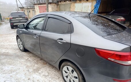 KIA Rio III рестайлинг, 2016 год, 880 000 рублей, 4 фотография