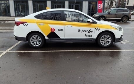 Hyundai Solaris II рестайлинг, 2019 год, 815 000 рублей, 5 фотография