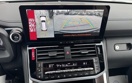 Toyota Land Cruiser, 2025 год, 16 599 999 рублей, 21 фотография