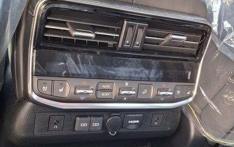 Toyota Land Cruiser, 2025 год, 16 599 999 рублей, 33 фотография