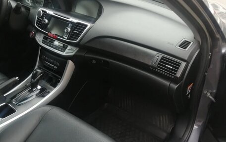 Honda Accord IX рестайлинг, 2013 год, 1 950 000 рублей, 6 фотография