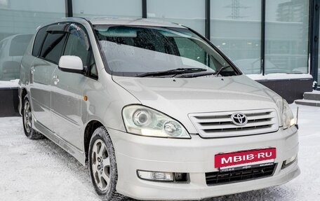Toyota Ipsum II, 2002 год, 950 000 рублей, 7 фотография