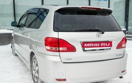 Toyota Ipsum II, 2002 год, 950 000 рублей, 3 фотография