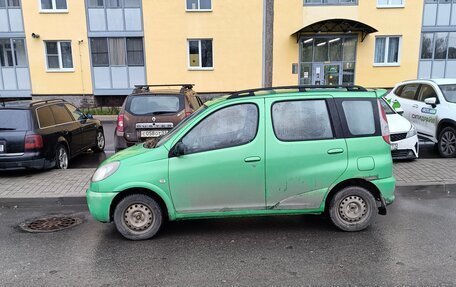 Toyota Yaris Verso, 2003 год, 350 000 рублей, 4 фотография
