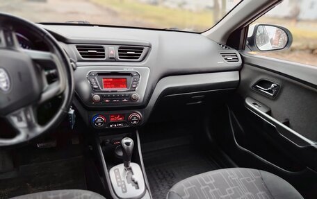 KIA Rio III рестайлинг, 2012 год, 998 000 рублей, 19 фотография