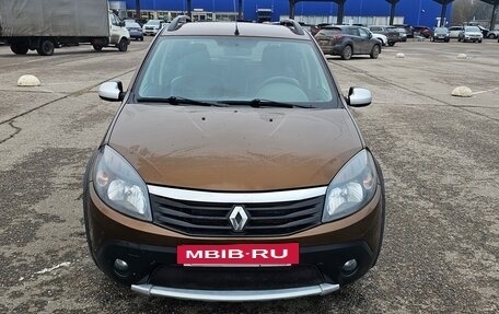 Renault Sandero I, 2014 год, 690 000 рублей, 2 фотография