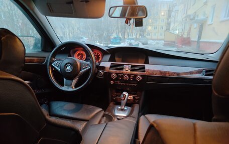 BMW 5 серия, 2009 год, 950 000 рублей, 2 фотография