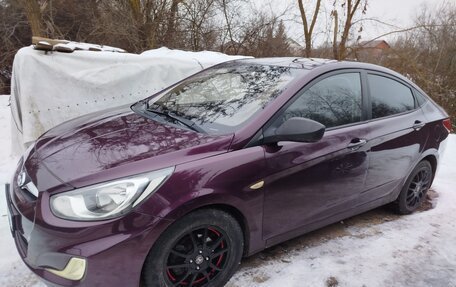 Hyundai Solaris II рестайлинг, 2011 год, 510 000 рублей, 5 фотография