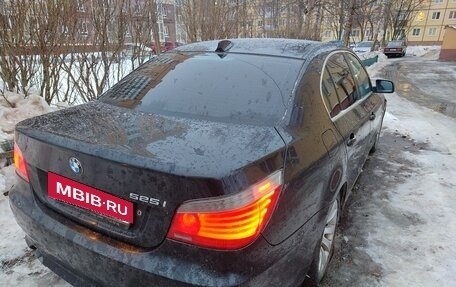 BMW 5 серия, 2009 год, 950 000 рублей, 11 фотография