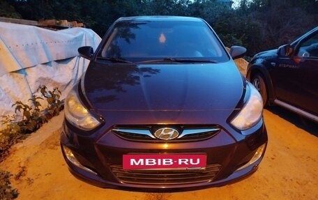 Hyundai Solaris II рестайлинг, 2011 год, 510 000 рублей, 2 фотография