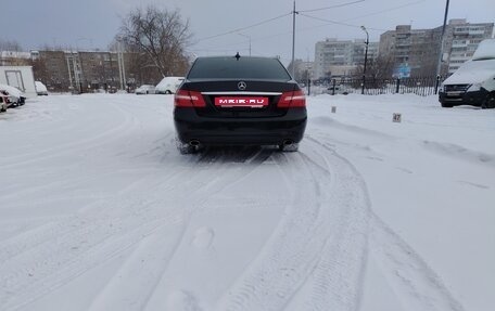 Mercedes-Benz E-Класс, 2011 год, 1 400 000 рублей, 3 фотография