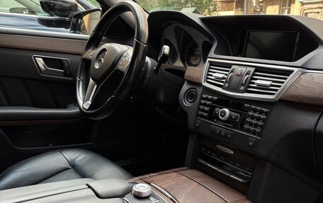 Mercedes-Benz E-Класс, 2012 год, 1 580 000 рублей, 8 фотография