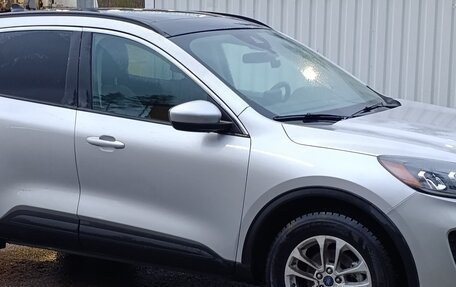 Ford Escape, 2020 год, 1 950 000 рублей, 4 фотография