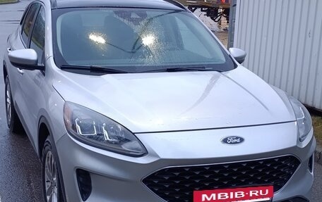 Ford Escape, 2020 год, 1 950 000 рублей, 2 фотография