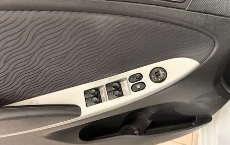 Hyundai Solaris II рестайлинг, 2011 год, 620 000 рублей, 5 фотография