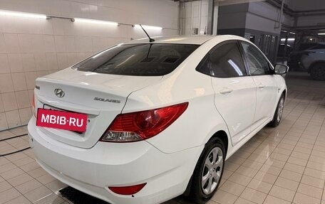 Hyundai Solaris II рестайлинг, 2011 год, 620 000 рублей, 2 фотография